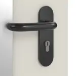 Detailansicht der Oberfläche von Komplettset Stahl Mehrzwecktür DW 42-1 mit Rechteckverglasung Ausschnitt 3 inkl. Blockzarge - Teckentrup