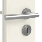 Detailansicht der Oberfläche von Weiß ähnlich RAL 9010 LA 24 schlossseitig Basic Lack Innentür - Huga