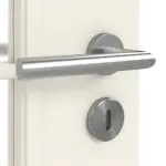 Detailansicht der Oberfläche von HUGA Innentür Landhaus 1 Weißlack Classic mit Lichtausschnitt LA Lugano