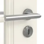 Detailansicht der Oberfläche von HUGA Innentür Kontur 1 Weißlack Classic mit Lichtausschnitt LA Sprosse 2/4