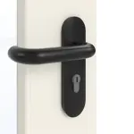 Detailansicht der Oberfläche von GARANT Rauchschutztür Weißlack 9010 mit Lichtausschnitt LA-DIN