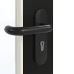 Detailansicht der Oberfläche von GARANT Rauchschutztür 0901-60 Black Resopal mit Lichtausschnitt LA-4 schlossseitig