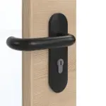 Detailansicht der Oberfläche von GARANT Rauchschutztür Quer Authentic Achat CePaL mit Lichtausschnitt LA-4 schlossseitig