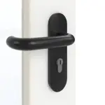 Detailansicht der Oberfläche von GARANT Rauchschutztür D354-60 Designer White Resopal mit Lichtausschnitt LA-4 schlossseitig