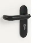 Detailansicht der Oberfläche von GARANT Rauchschutztür Weißlack 9016 mit Lichtausschnitt LA-5 bandseitig