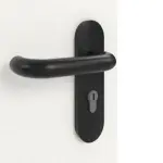 Detailansicht der Oberfläche von GARANT Rauchschutztür Quer Authentic Bianco CePaL mit Lichtausschnitt LA-5 mittig