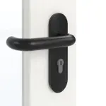 Detailansicht der Oberfläche von GARANT Rauchschutztür Authentic Bianco CePaL mit Lichtausschnitt LA-5 schlossseitig