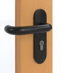 Detailansicht der Oberfläche von GARANT Rauchschutztür Buche Exklusiv CePaL mit Lichtausschnitt LA-5 schlossseitig