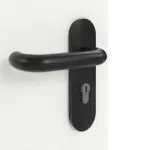 Detailansicht der Oberfläche von GARANT Rauchschutztür Quer Authentic Bianco CePaL mit Lichtausschnitt LA-8