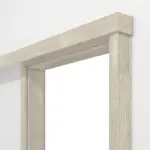 Detailansicht von Schiebetürsystem vor der Wand laufend Kendal Eiche CPL mit Zarge - Classen