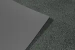 Detailansicht von Ober- und Untermaterial von Fußmatte ColourLine 047 dunkelgrau - Entrada