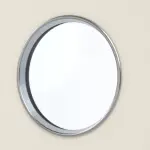 Detailansicht des Lichtausschnitts von GARANT Wohnungseingangstür 0140-60 Dawn Resopal mit Lichtausschnitt LA-12