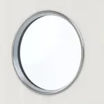 Detailansicht des Lichtausschnitts von GARANT Wohnungseingangstür Authentic Bianco CePaL mit Lichtausschnitt LA-13