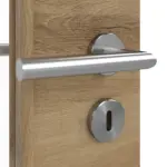 Detailansicht der Oberfläche von HÖRMANN Doppelflügeltür Natureiche quer Duradecor ProLine mit Lichtausschnitt LA 24 schlossseitig mit Zarge