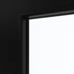 Detailansicht des Lichtausschnitts von Doppelflügeltür LA-24 schlossseitig ProLine Schwarz RAL 9005 Lack inkl. Zarge - Hörmann