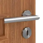 Detailansicht der Oberfläche von CLASSEN Doppelflügeltür Century M4 Akazie ST Primo mit Lichtausschnitt inkl. Zarge