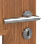 Detailansicht der Oberfläche von CLASSEN Doppelflügeltür Century M7 Akazie ST Primo mit Lichtausschnitt inkl. Zarge