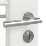 Detailansicht der Oberfläche von CLASSEN Doppelflügeltür Classic 2/3 RAL 9003 Weißlack mit Lichtausschnitt inkl. Zarge PL-Norm