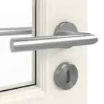 Detailansicht der Oberfläche von GARANT Doppelflügeltür Como Weißlack mit Lichtausschnitt CKL4 mit Zarge