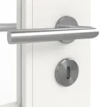 Detailansicht der Oberfläche von JELD-WEN Doppelflügeltür Contour 2F Brillantweiß ähnlich RAL 9016 ExpertLack mit Lichtausschnitt LA-1G mit Zarge