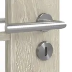 Detailansicht der Oberfläche von CLASSEN Doppelflügeltür Glas M2 Kendal Eiche CPL mit Lichtausschnitt (Sprossen) inkl. Zarge