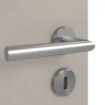 Detailansicht der Oberfläche von WESTAG Doppelflügeltür Semento BN 434 Portalit CPL mit Lichtausschnitt LA-1B bandseitig inkl. Zarge