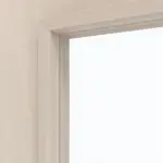 Detailansicht des Lichtausschnitts von CLASSEN Doppelflügeltür Akazie hell CPL 4.12 mit Lichtausschnitt mit Zarge