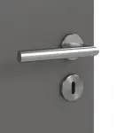 Detailansicht der Oberfläche von Huga Doppelflügeltür Signum 53 Hygge grau RAL 7037 Lack Concept mit Zarge