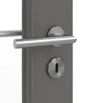 Detailansicht der Oberfläche von Huga Doppelflügeltür Signum 78 Hygge grau RAL 7037 Lack Concept mit Lichtausschnitt LA 27 mit Zarge