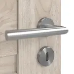 Detailansicht der Oberfläche von CLASSEN Doppelflügeltür Magnetic M1 Nuss Kolumbia hell 3D Look inkl. Zarge 