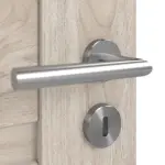 Detailansicht der Oberfläche von CLASSEN Doppelflügeltür Magnetic M3 Nuss Kolumbia hell 3D Look mit Lichtausschnitt inkl. Zarge