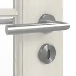 Detailansicht der Oberfläche von CLASSEN Doppelflügeltür Natura LA 2/3 Esche Weiß 3D Look inkl. Zarge mit Lichausschnitt