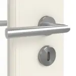 Detailansicht der Oberfläche von GARANT Doppelflügeltür Parma Weißlack mit Lichtausschnitt PFL1/3 mit Zarge