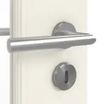 Detailansicht der Oberfläche von GARANT Doppelflügeltür Parma Weißlack mit Lichtausschnitt PFL1 Sprosse SP0 mit Zarge