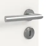 Detailansicht der Oberfläche von HÖRMANN Doppelflügeltür Pure 2 Weißlack DesignLine mit Lichtausschnitt quer mit bündiger Lisene Plain 80-7 mit Zarge