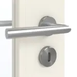 Detailansicht der Oberfläche von GARANT Doppelflügeltür Riva RI8 Weißlack mit Lichtausschnitt LA-4 schlossseitig mit Zarge