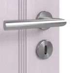 Detailansicht der Oberfläche von Doppelflügeltür TE-1 Fichte astarm weiß pigmentiert lackiert Massivholz mit Zarge