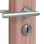 Detailansicht der Oberfläche von Doppelflügeltür TE-15 Lärche Massivholz mit Zarge