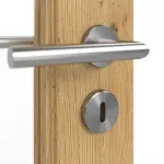 Detailansicht der Oberfläche von Doppelflügeltür TE-19 Eiche astig Massivholz mit Zarge