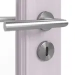 Detailansicht der Oberfläche von Doppelflügeltür TE-19 Fichte astarm weiß pigmentiert lackiert Massivholz mit Zarge