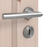 Detailansicht der Oberfläche von Doppelflügeltür TE-2 Fichte astig Massivholz mit Zarge