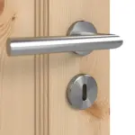 Detailansicht der Oberfläche von Doppelflügeltür TE-2 Kiefer astig Massivholz mit Zarge