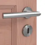 Detailansicht der Oberfläche von Doppelflügeltür TE-38 Buche Massivholz mit Zarge