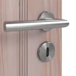 Detailansicht der Oberfläche von Doppelflügeltür TE-4 Fichte astarm Massivholz mit Zarge