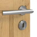 Detailansicht der Oberfläche von Doppelflügeltür TE-5 Eiche astig Massivholz mit Zarge