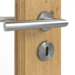 Detailansicht der Oberfläche von Doppelflügeltür TE-64 Eiche astig Massivholz mit Zarge