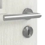 Detailansicht der Oberfläche von CLASSEN Doppelflügeltür Tetyda M1 Norwegische Esche CPL mit Lichtausschnitt inkl. Zarge