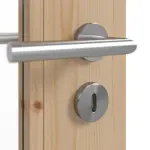 Detailansicht der Oberfläche von Doppelflügeltür TM-16 Kiefer astig Massivholz mit Zarge