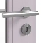 Detailansicht der Oberfläche von Doppelflügeltür TM-33 Fichte astarm weiß pigmentiert lackiert Massivholz mit Zarge