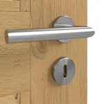 Detailansicht der Oberfläche von Doppelflügeltür TM-36 Eiche astig Massivholz mit Zarge